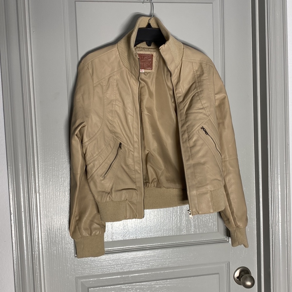 Tan Jacket size XL